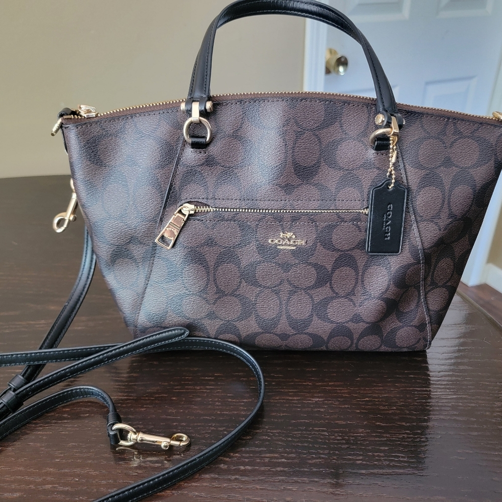 Coach medium handbag